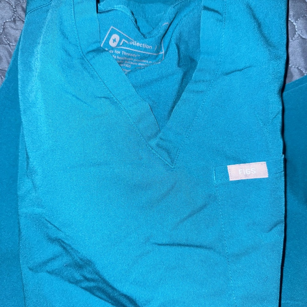 Figs Ocean Blue Scrub Set